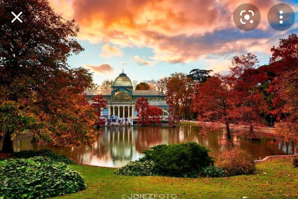 Apartmán Parque El Retiro Madrid Exteriér fotografie